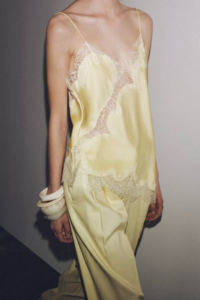 Top de Alça com Renda Acetinada – Sabotini