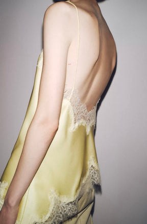 Top de Alça com Renda Acetinada – Sabotini