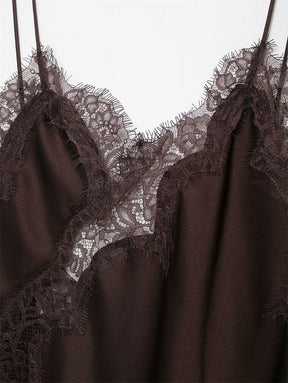 Vestido Curto Acetinado com Renda - Bizat